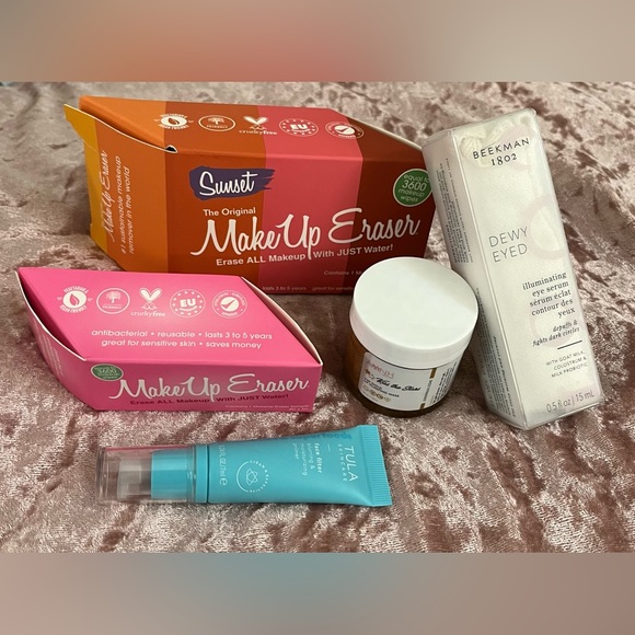 Makeup bundle - Picture 2 of 9